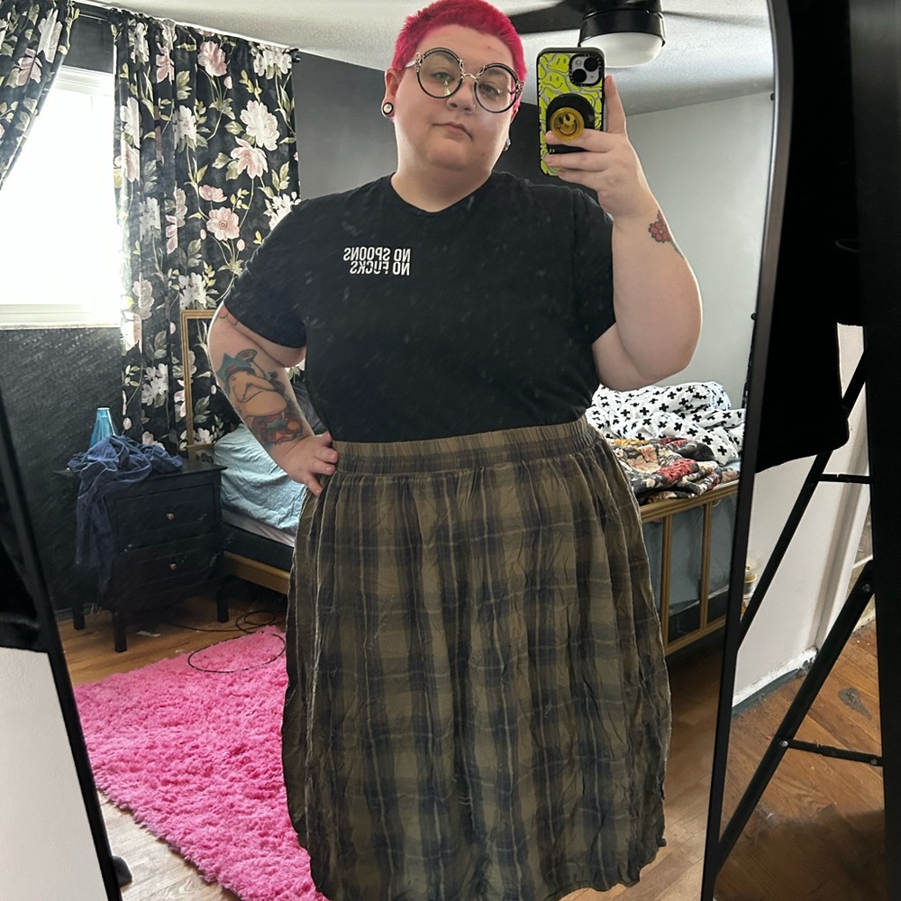 Old navy plaid midi skirt